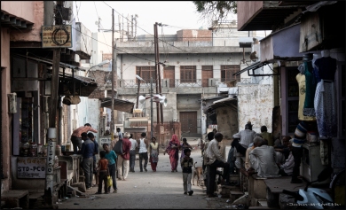 Agra Street Scene 9